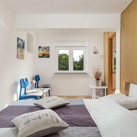 Guest house Tatjana 3*