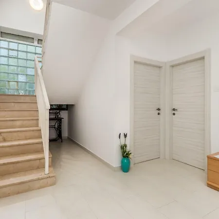 Vendégház Tatjana 3*