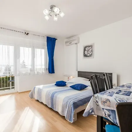 Tatjana 3* Klenovica