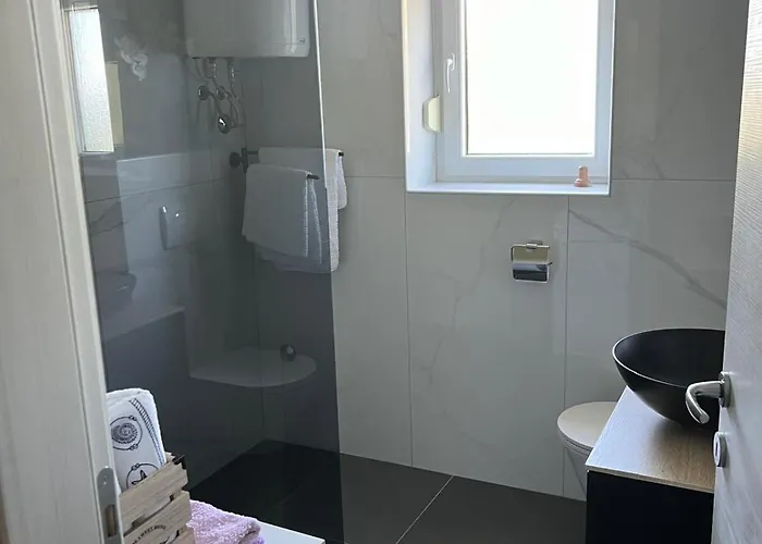 Tatjana 3* Klenovica